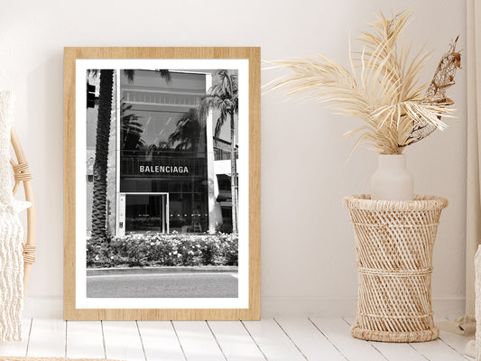 Palm Tree near Fashion Store B&W Photograph Glass Framed Wall Art, Ready to Hang Quality Print With White Border Oak