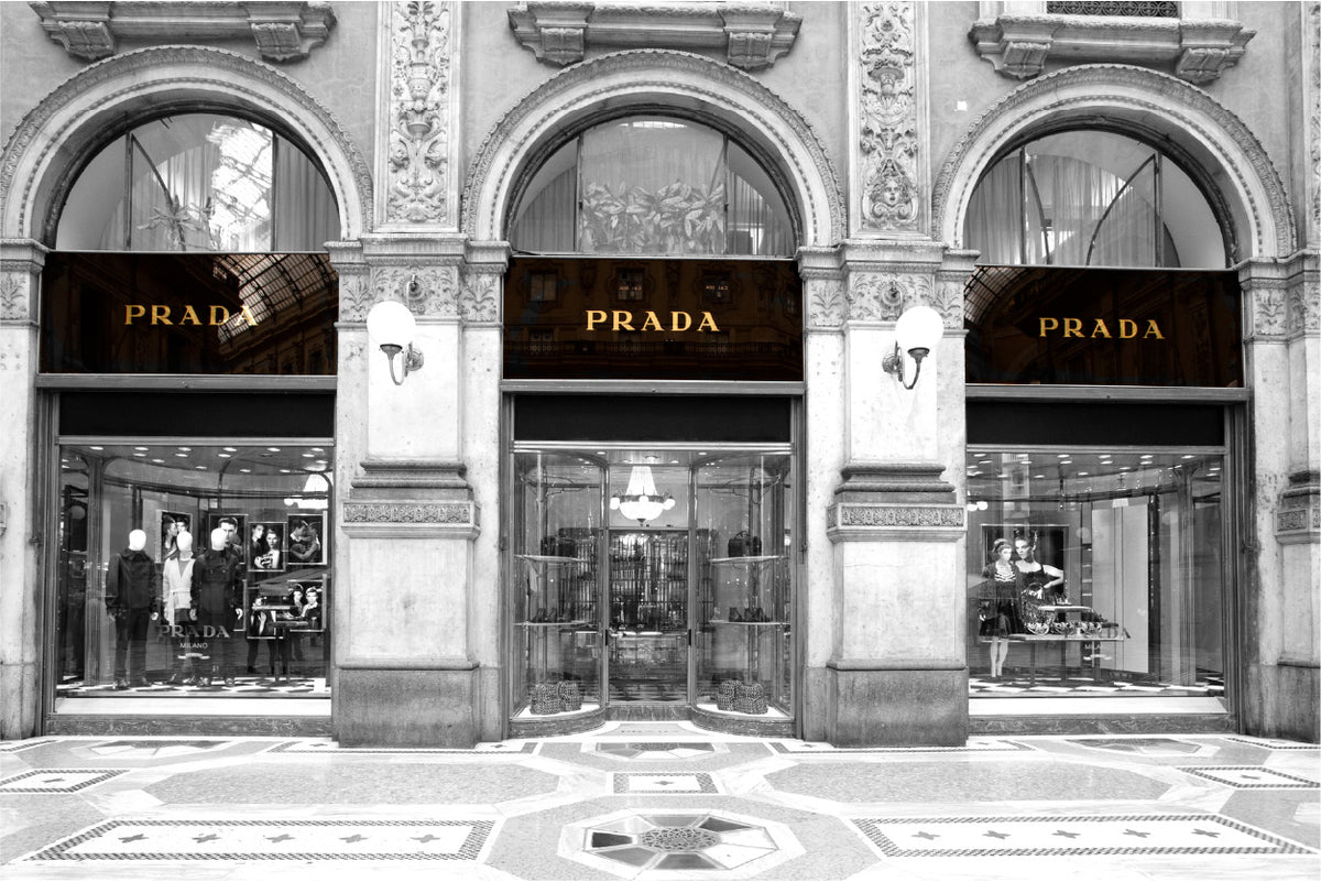 Amazing Luxury Fashion Store Print Canvas Ready to hang