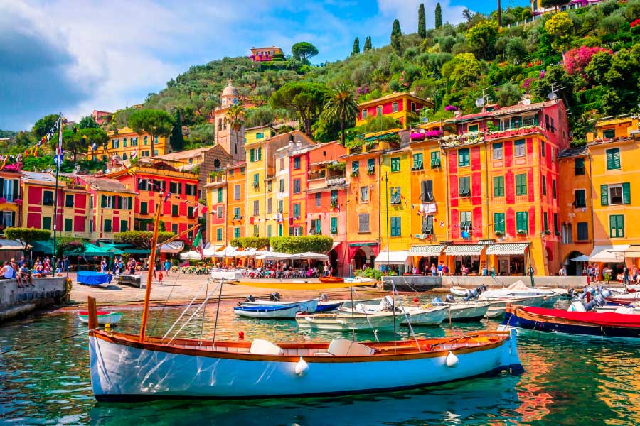 Bella Home Boats & Colorful Houses in Italy Print Canvas Ready to hang