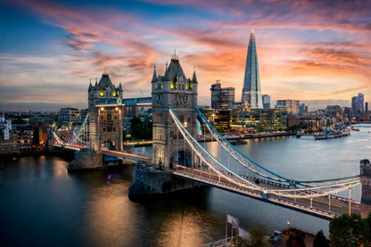 Bella Home Bridge & Skyline of London, UK Print Canvas Ready to hang