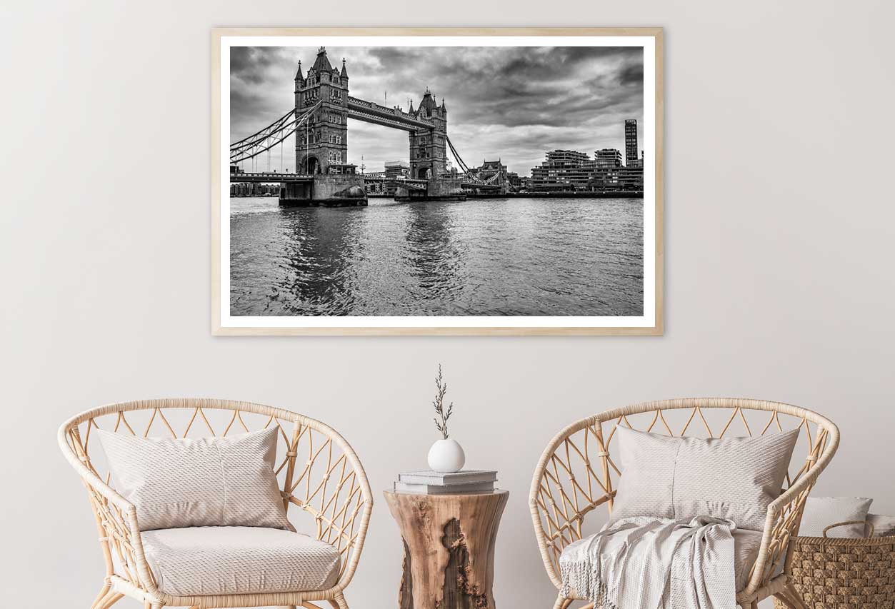 London Bridge & Lake B&W Photograph Home Decor Premium Quality Poster Print Choose Your Sizes