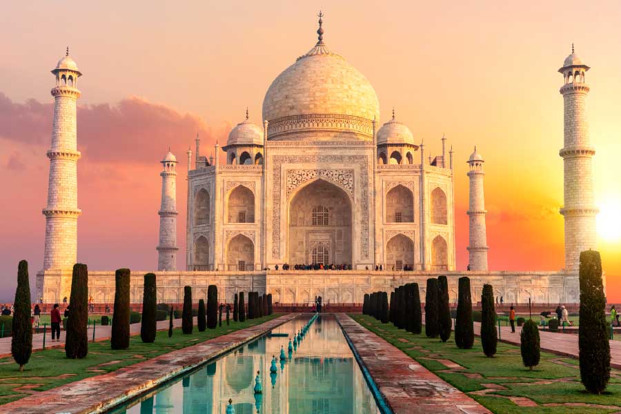 Bella Home Taj Mahal World Heritage at India Print Canvas Ready to hang