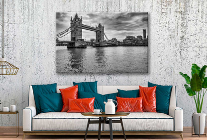 Bella Home Tower Bridge Over The River Thames Print Canvas Ready to hang