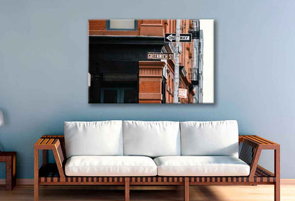 Bella Home One Way Sign On Greenwich St In USA Print Canvas Ready to hang